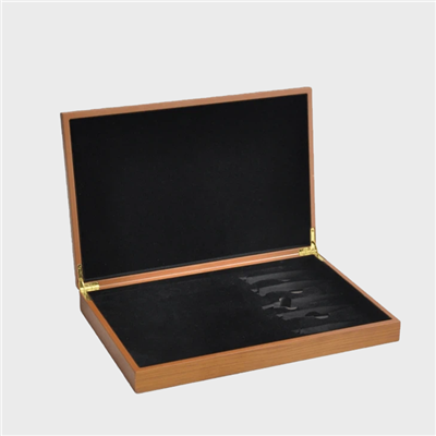 Kotak Hadiah Pisau Dapur