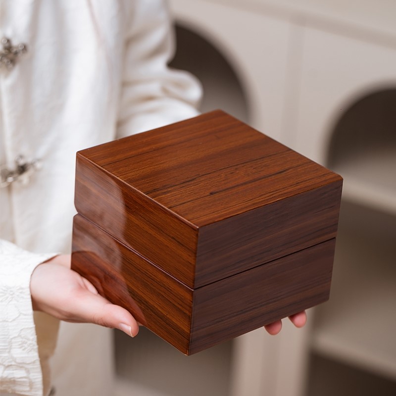 Classic Wooden watch box Classic Wooden watch box